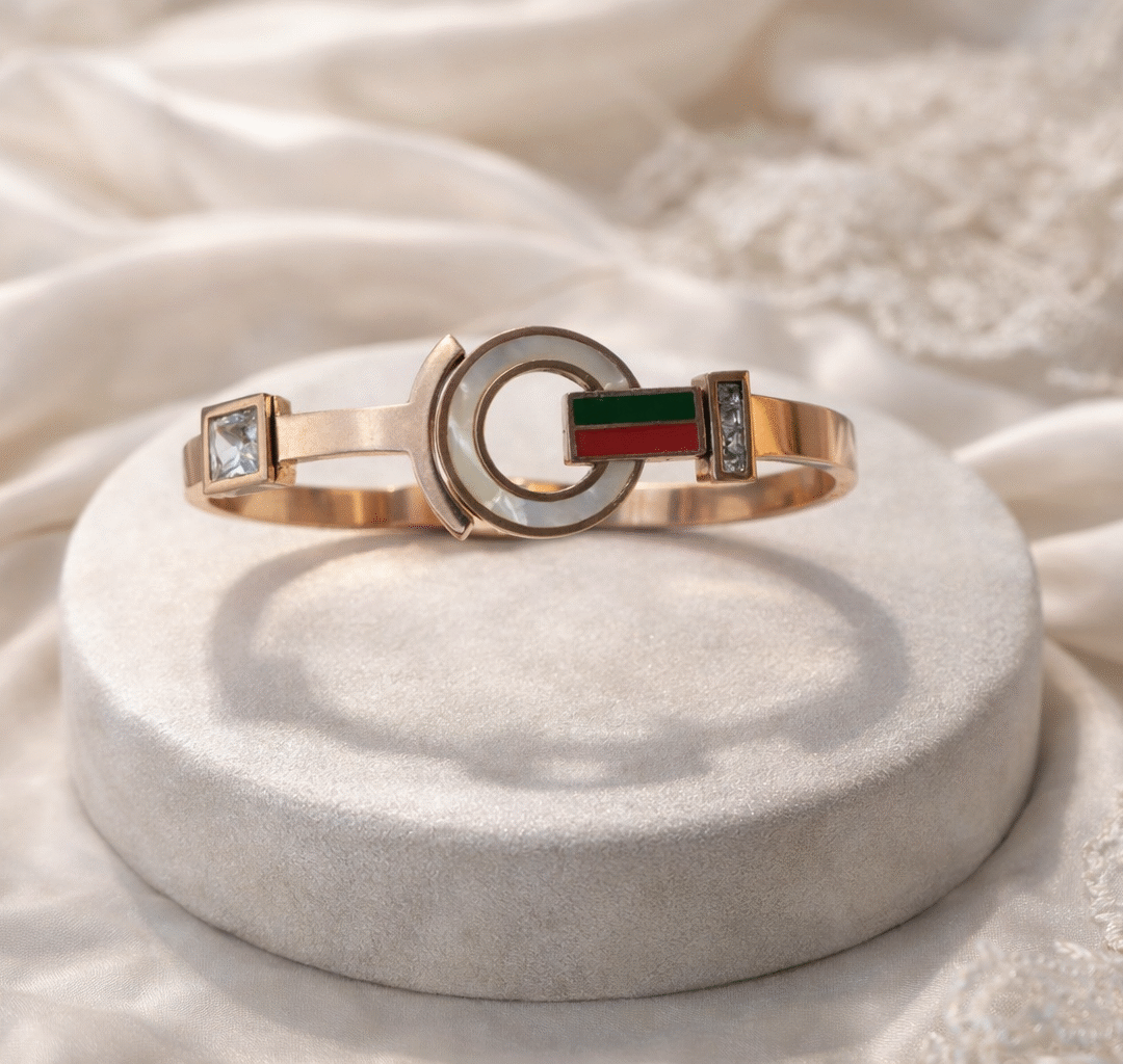 Gucci Design Bracelet for Women